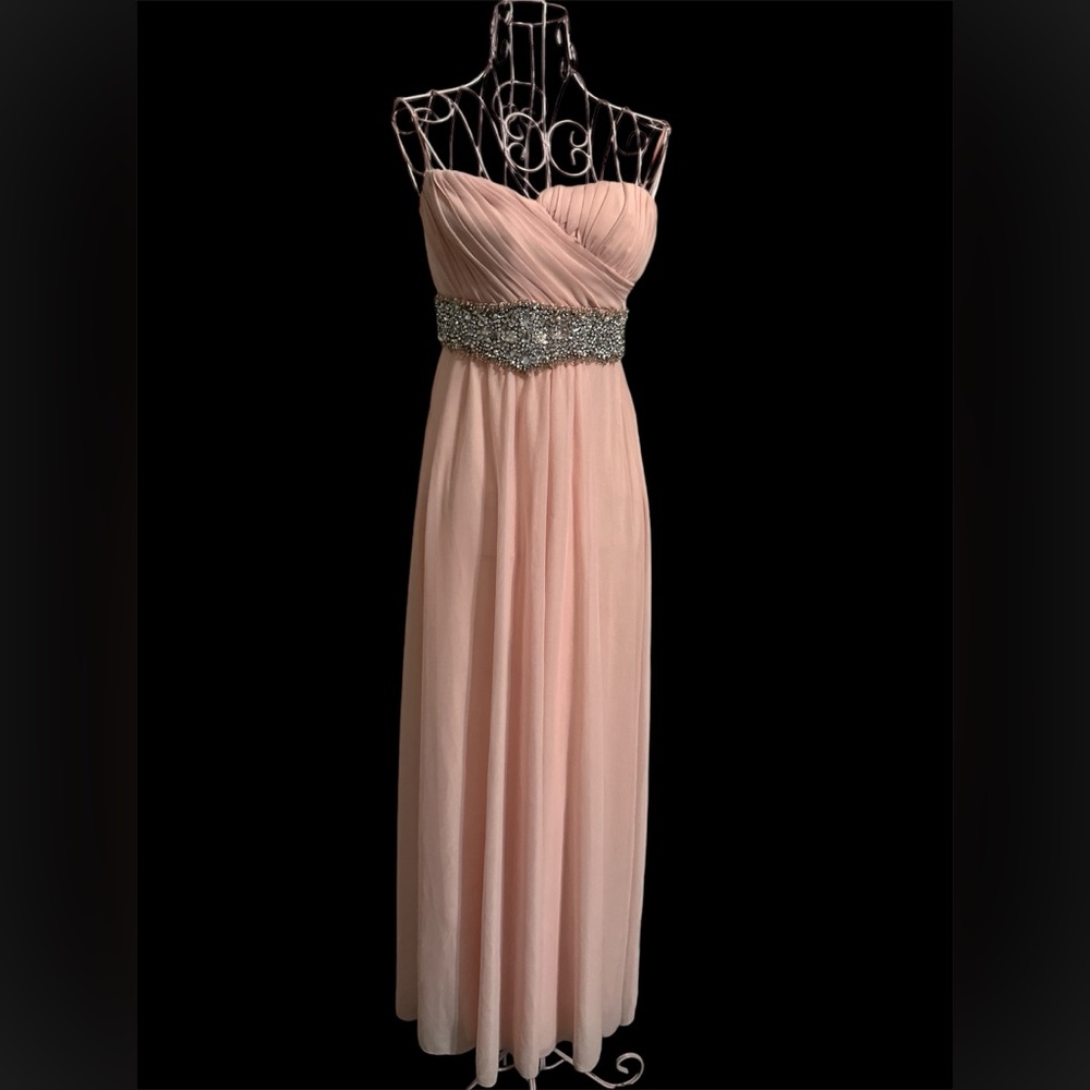 Elegant MICHELLE Strapless Gown - Size 3 - Picture 2 of 9